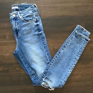Good American Good Legs skinny jeans
